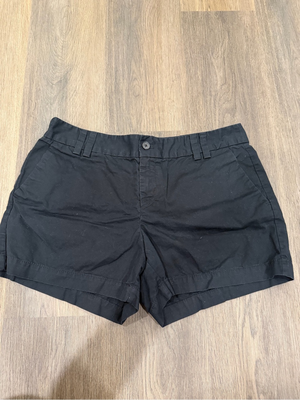 LOFT Black Shorts - Picture 1 of 3